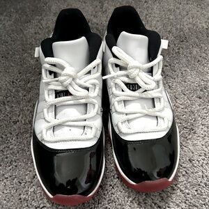 Air Jordan 11 Retro Low 'Concord-Bred'